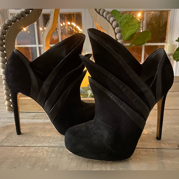 Alejandro Ingelmo Shoes - ♣️ Lady Gaga Vibes ♠️ Alejandro Ingelmo Black Suede Heels (6/36.5) Vero Cuoio